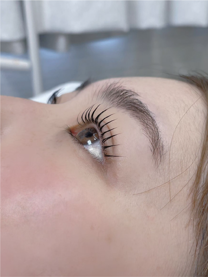骨格を見極めて美しさを引き立てる最新美眉スタイリング